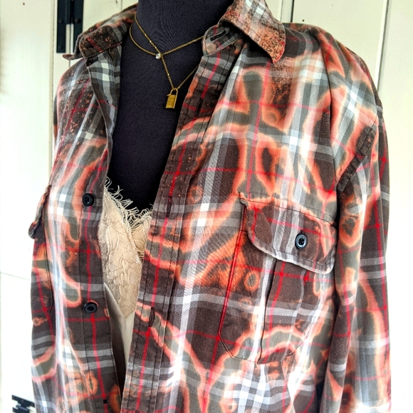 Distressed Boyfriend Plaid button down sz S - Picture 3 of 8